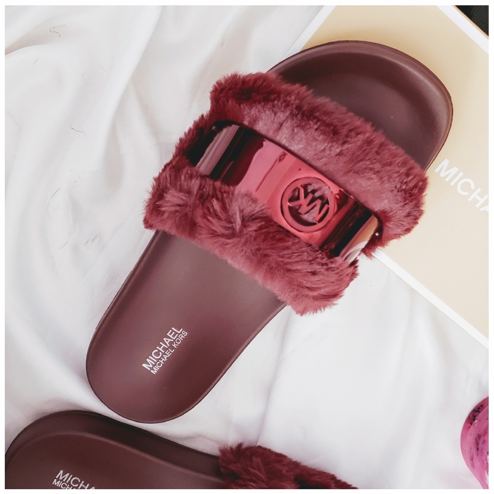 Michael Kors Jett Faux Slipper Sandal (last pair) - Picture 3 of 7